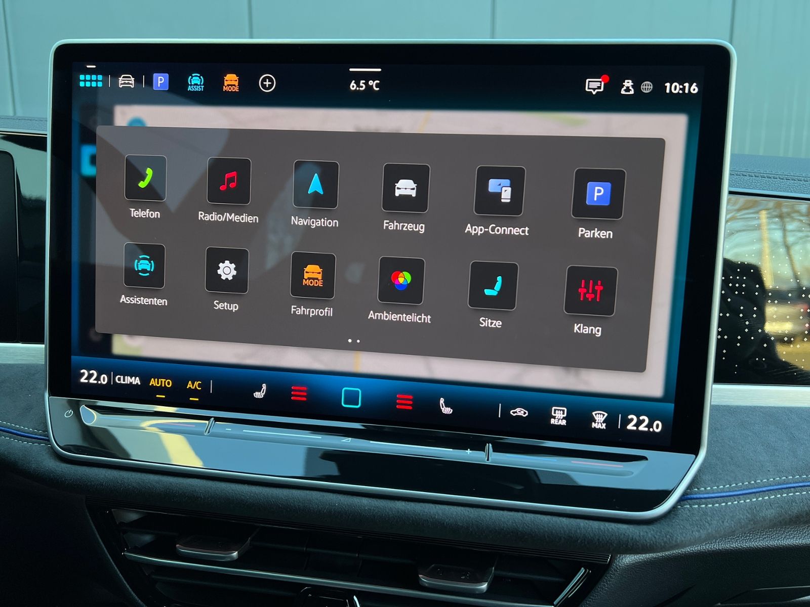 Fahrzeugabbildung Volkswagen Passat Variant R-Line 2.0 TDI DSG 4MOTION *AHK,