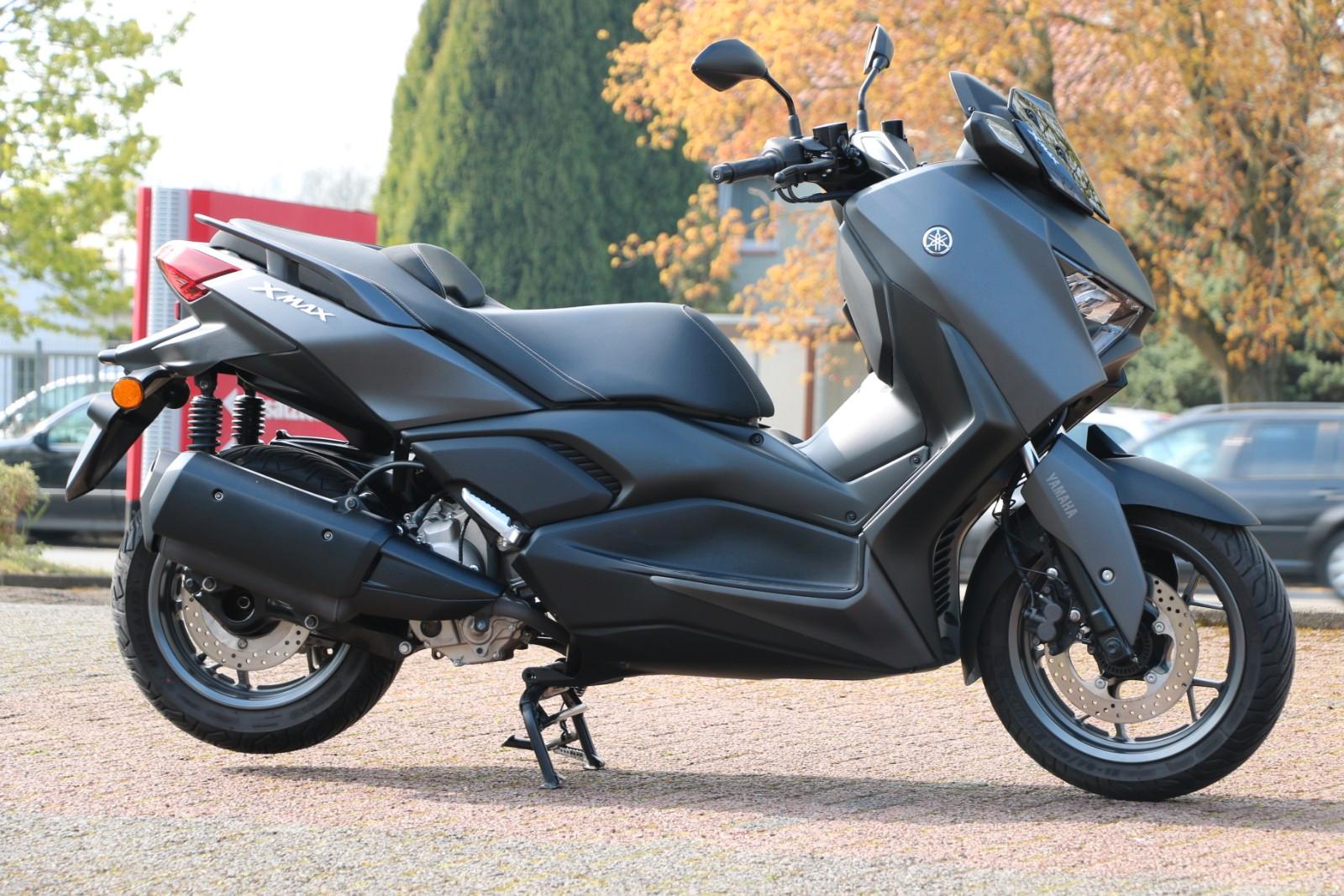 Yamaha X-MAX 300 DARK