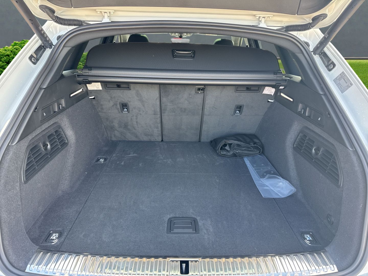 Q8 e-tron 55 quattro S line HUD Luftfederung AD 