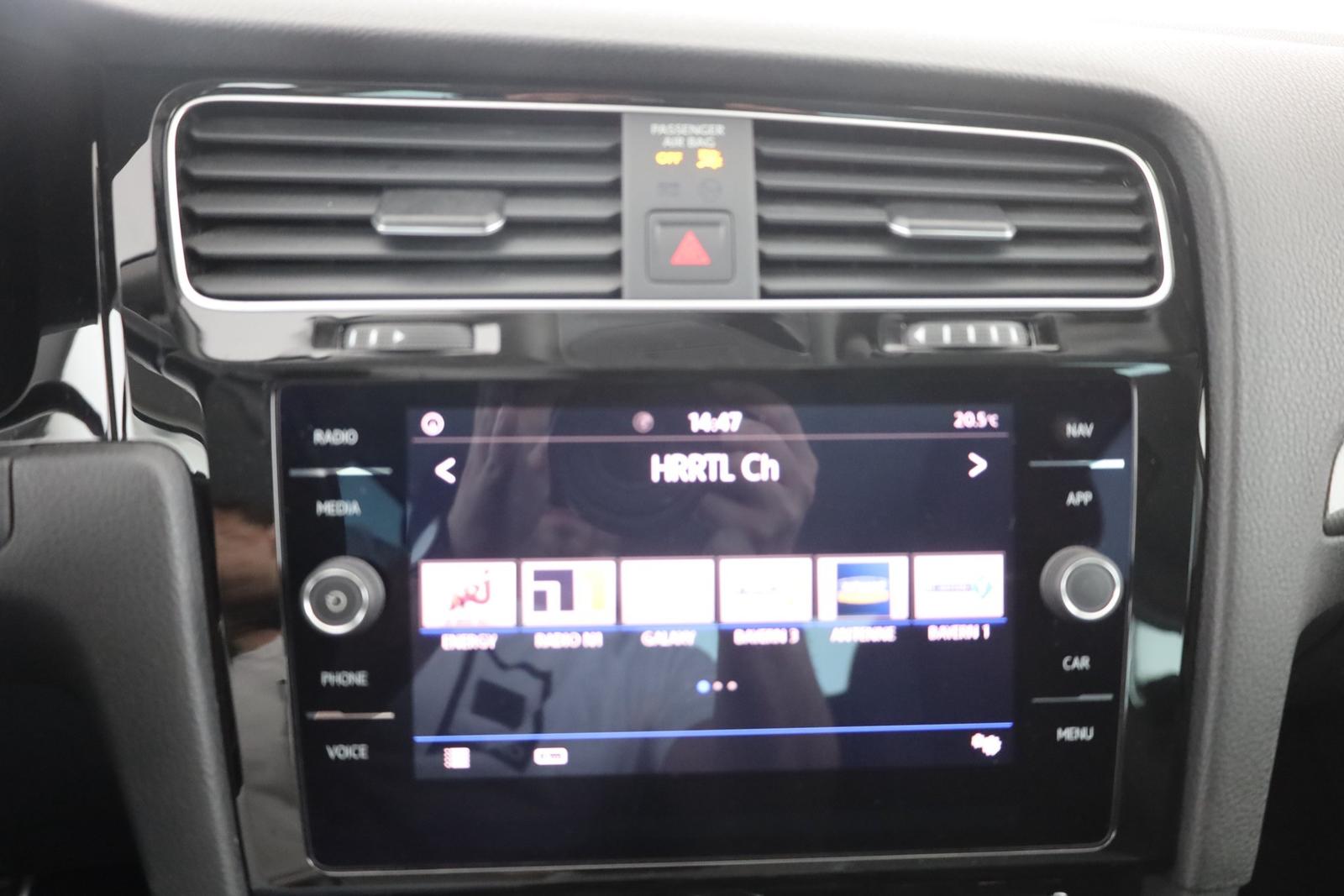 Volkswagen Golf VII 1.5 TSI Join Navi Sitzheizung ACC PDC