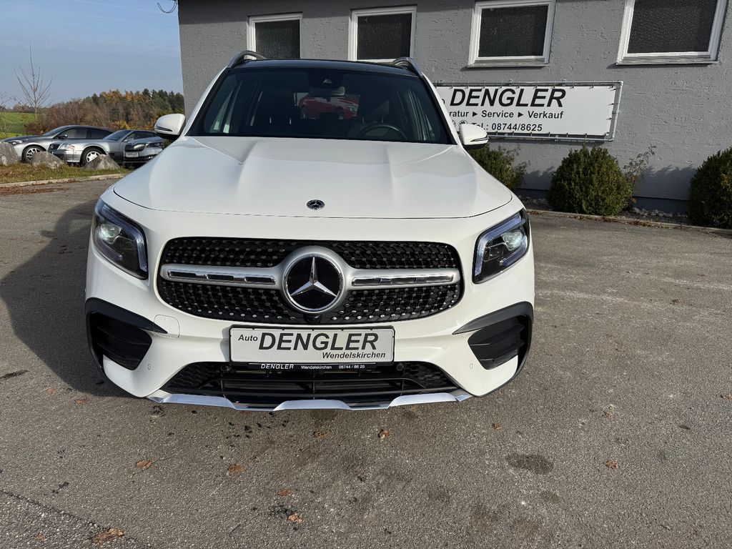 Mercedes-Benz GLB 220