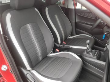 Fahrzeugabbildung Hyundai NEW i10 1.0 Edition 30 PLUS NAVI RFK SHZ