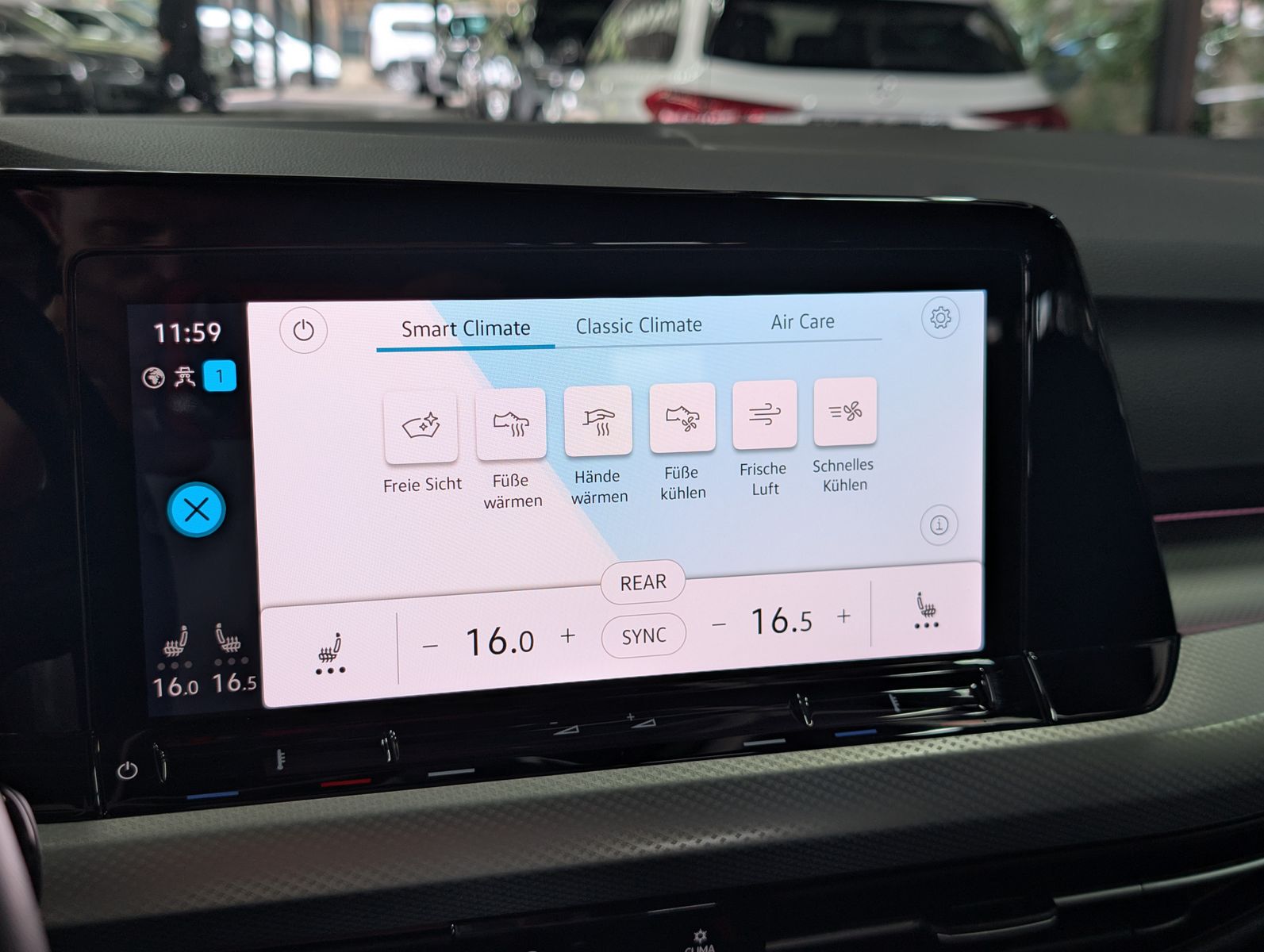 Fahrzeugabbildung Volkswagen Golf Move 1.5 TSI ACC LED SHZ VIRT AMBI APP BHL