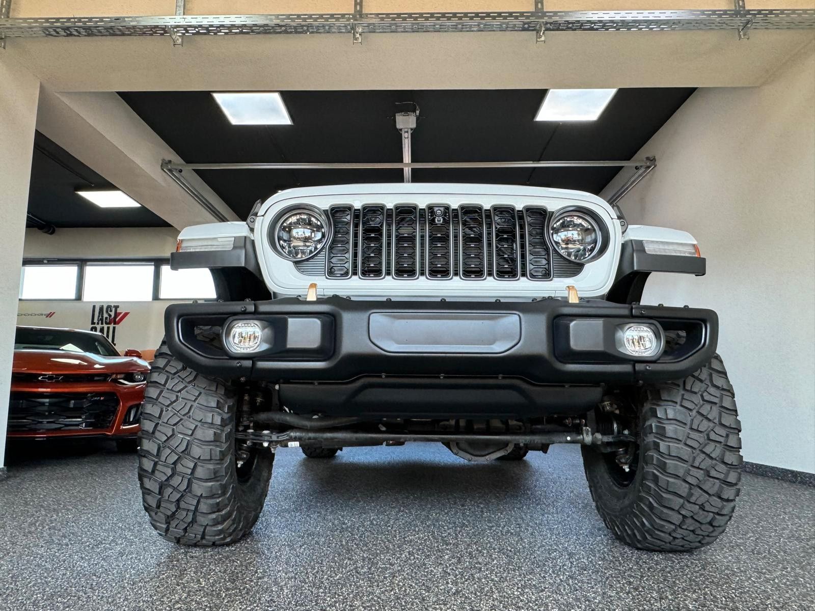 Fahrzeugabbildung Jeep RUBICON 392-V8-3" FAHRWERK-37" REIFEN-POWERSTEPS