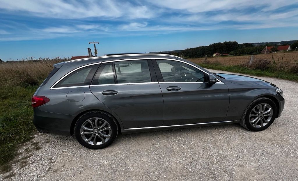 Image of Mercedes-Benz C 200