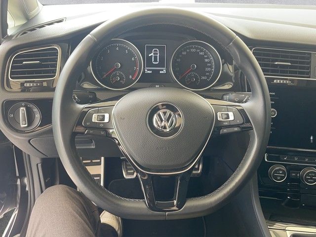 Fahrzeugabbildung Volkswagen Golf VII Lim. IQ.DRIVE 1.5 TSI *Winter*Navi*