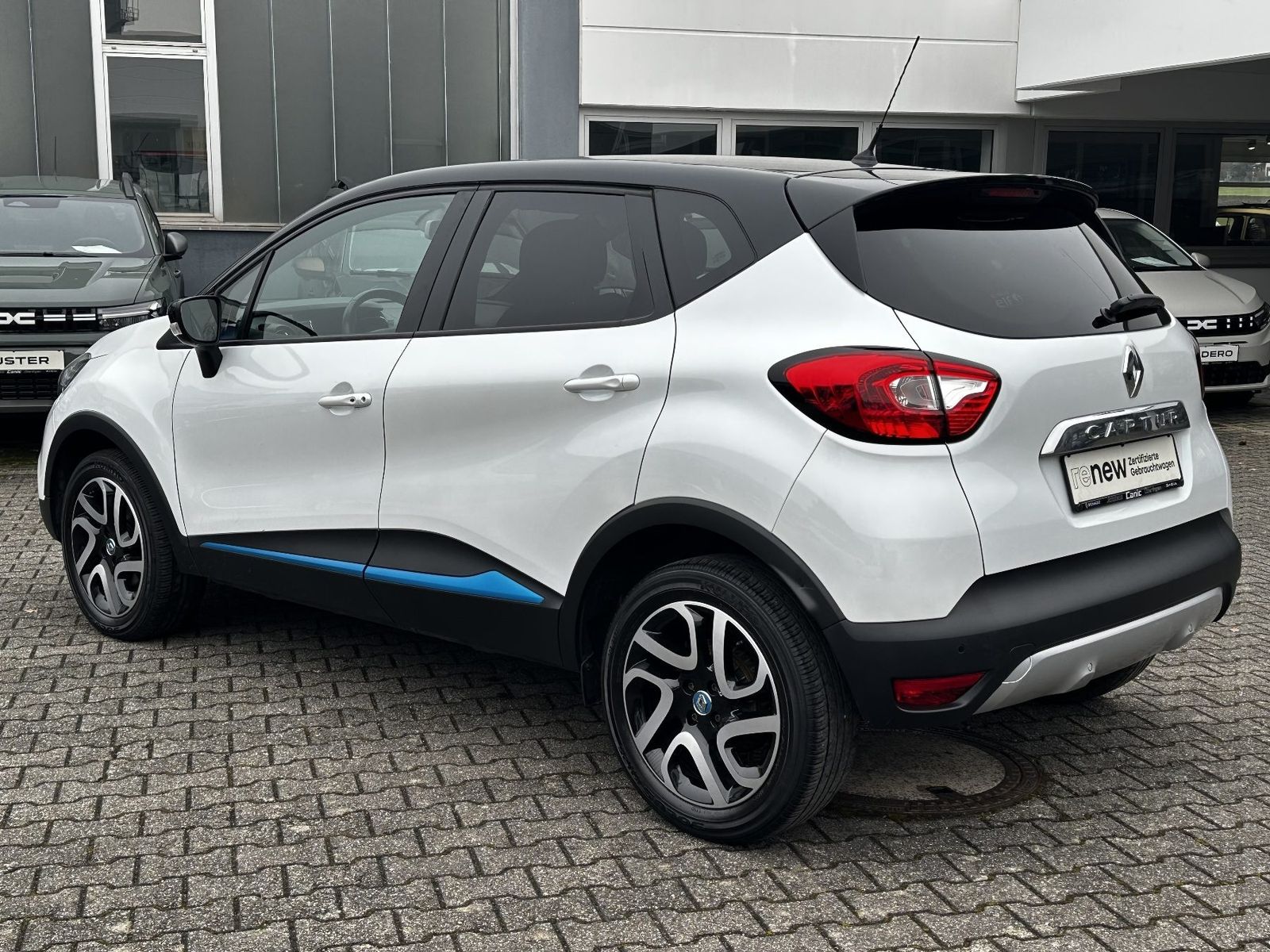 Fahrzeugabbildung Renault Captur Crossborder TCe 120