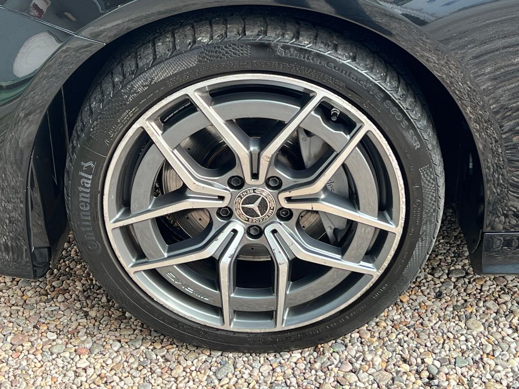 Mercedes-Benz E 220 d 4MATIC *AMG Paket*Panorama*Widescreen