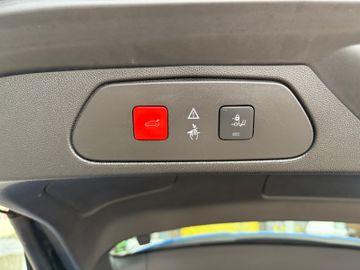 Bild 25 Opel Grandland (X) Grandland X Dynamic +KAMERA+SHZ+PDC+LHZ+CARPLAY