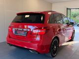 Mercedes-Benz B 220 d-4Matic-AMG-NightPaket-Pano-Ambiente - Mercedes-Benz B 220 mit Diesel-Antrieb: Ambiente-Beleuchtung