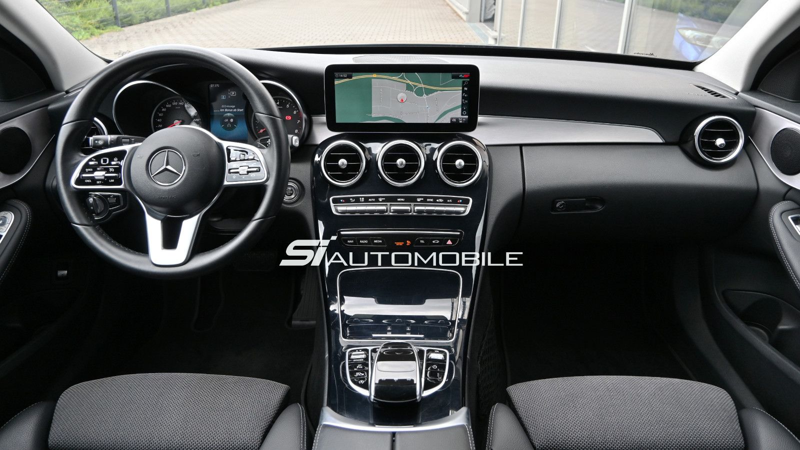 Fahrzeugabbildung Mercedes-Benz C 300 T Aut. Avantgarde °NIGHT°MULTIBEAM°KAMERA°