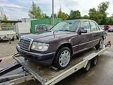 Mercedes-Benz Mercedes w 124 300 Turbodiesel - Mercedes-Benz 300: Turbodiesel