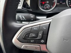 Fahrzeugabbildung Volkswagen T6.1 Multivan lang 4MOTION DSG - Standhzg*Navi!!
