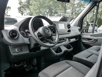 Mercedes Sprinter - 11