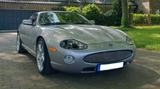 Jaguar XKR Coupé - - silberne Jaguar XKR