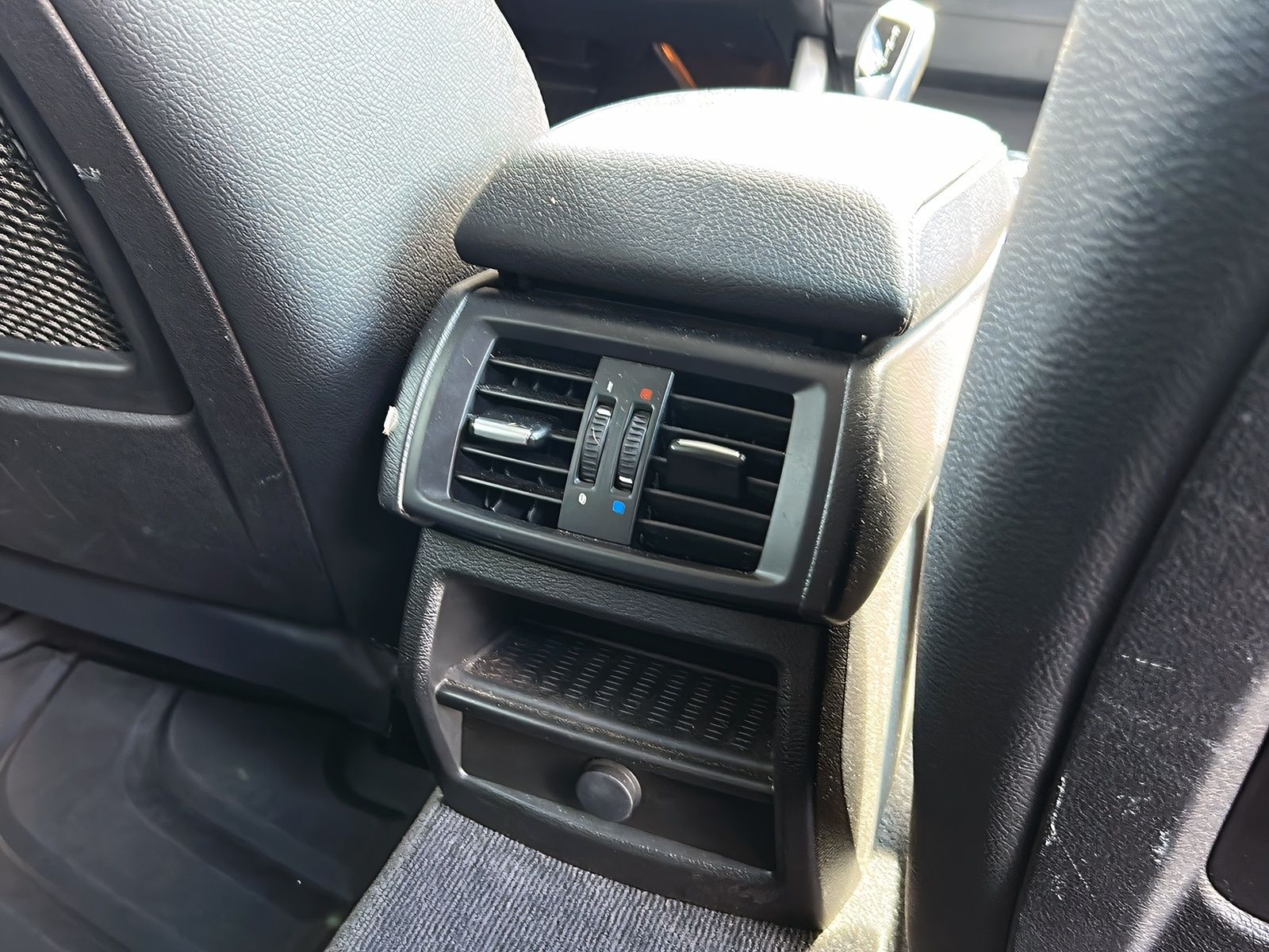 Fahrzeugabbildung BMW X3 xDrive 28 i MOTORSCHADEN NAVI PANO HEAD UP