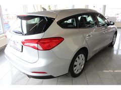 Fahrzeugabbildung Ford Focus Cool & Connect,Top-Ausstattung,Top-Zustand
