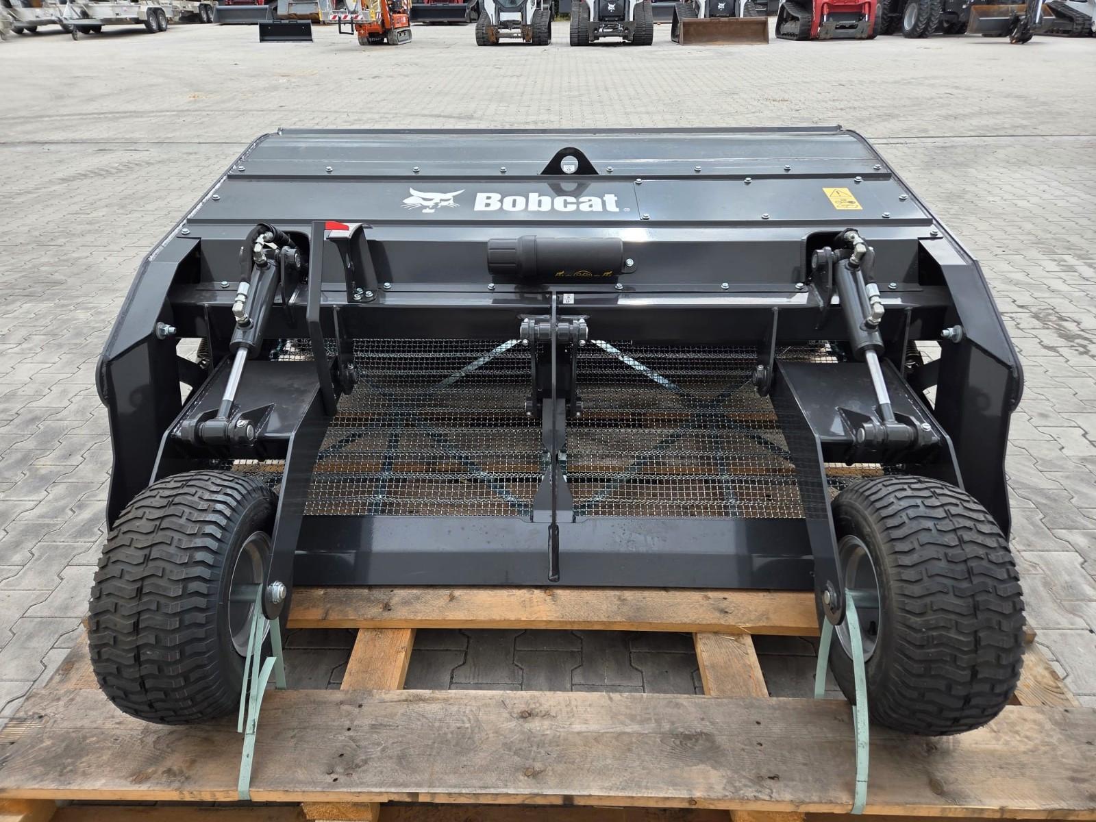 Bobcat Sand cleaner SC200 Beach cleaner
