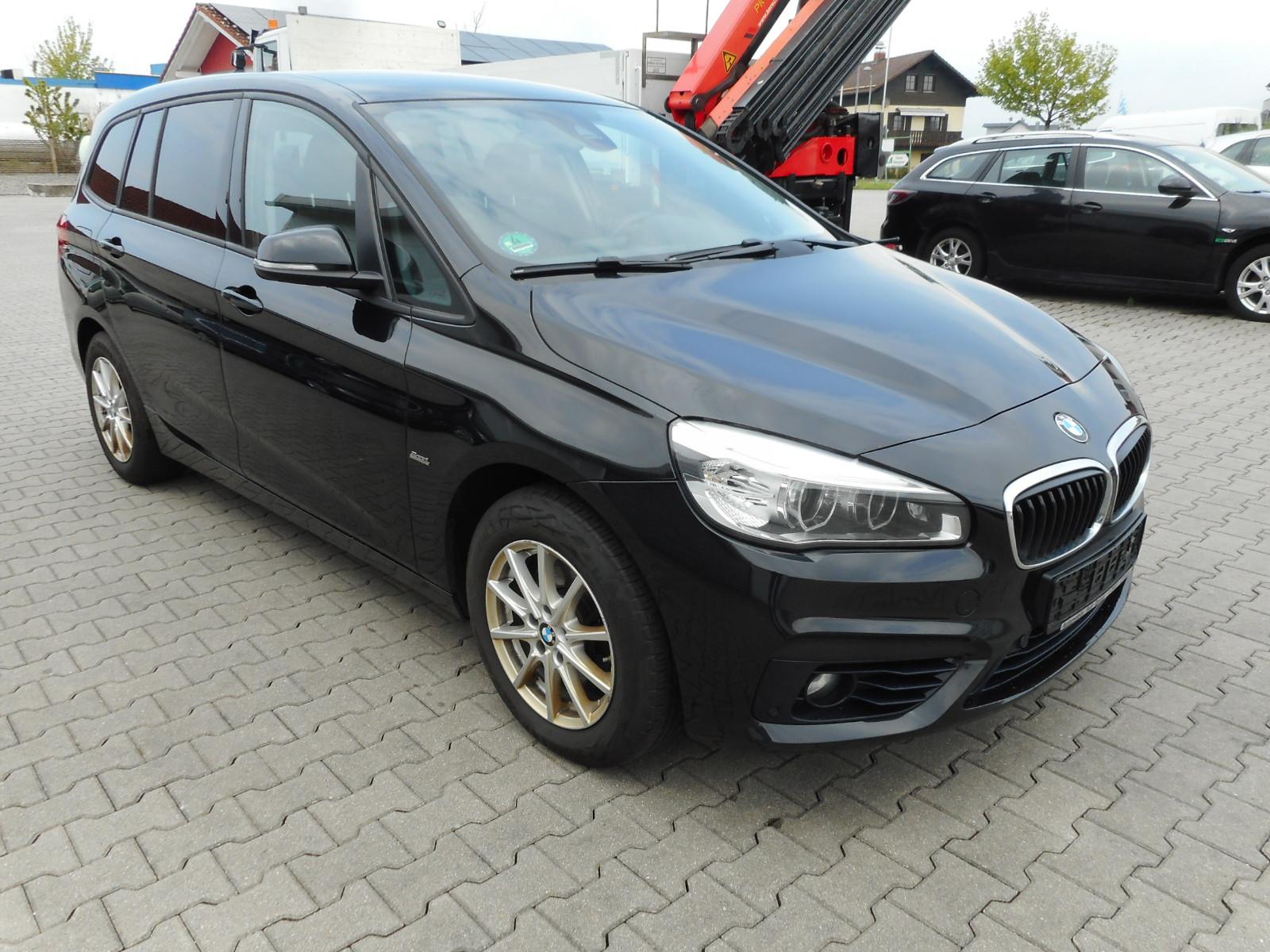 BMW 218 Gran Tourer Sport Line AHK Navi Kamera PDC