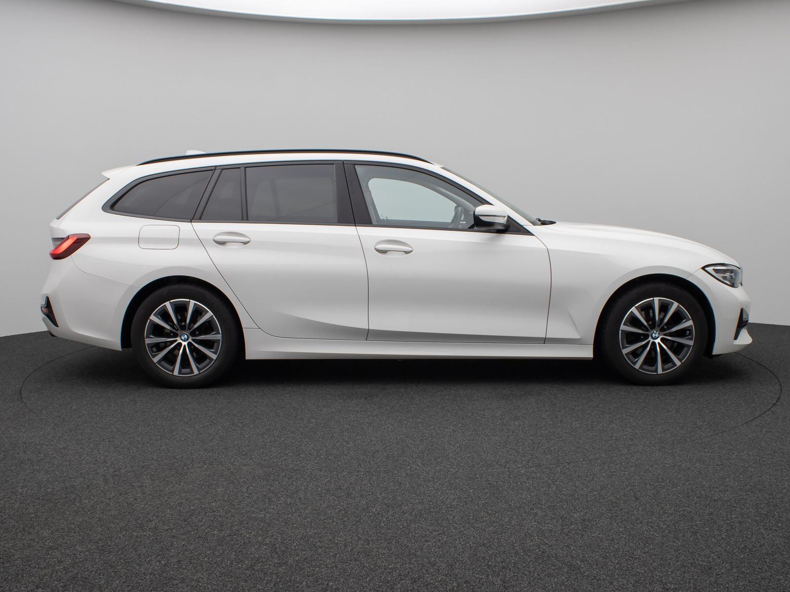 Fahrzeugabbildung BMW 320d xD Alarm DAB Standhzng Panorama Sportsitz