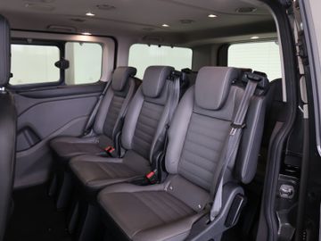 Ford Tourneo Custom 320 XENON KAMERA 8SITZ AHK STANDH
