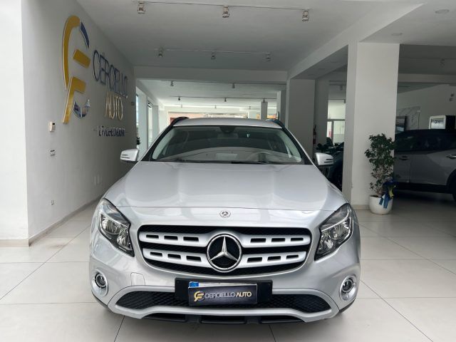 MERCEDES-BENZ MERCEDES-BENZ GLA 180 d Business TUA A SOLI 199 