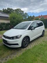 Volkswagen VW Touran EZ 2019 Sondermodell IQ 2.Hand - Volkswagen Touran: Sondermodell