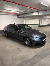 BMW 316i - F30 - graue BMW 316
