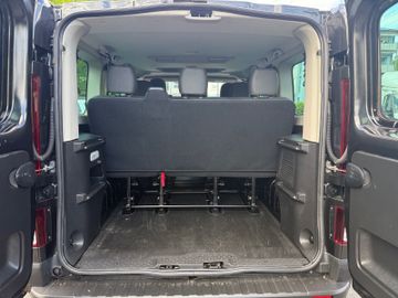 Renault Trafic - 11