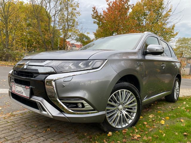 Mitsubishi Outlander PHEV Intro Edition 4WD