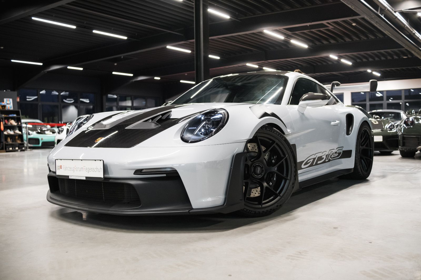 Fahrzeugabbildung Porsche 992/911 GT3 RS-Weissach-Lift-LDE-Kam.-90L-Clubsp