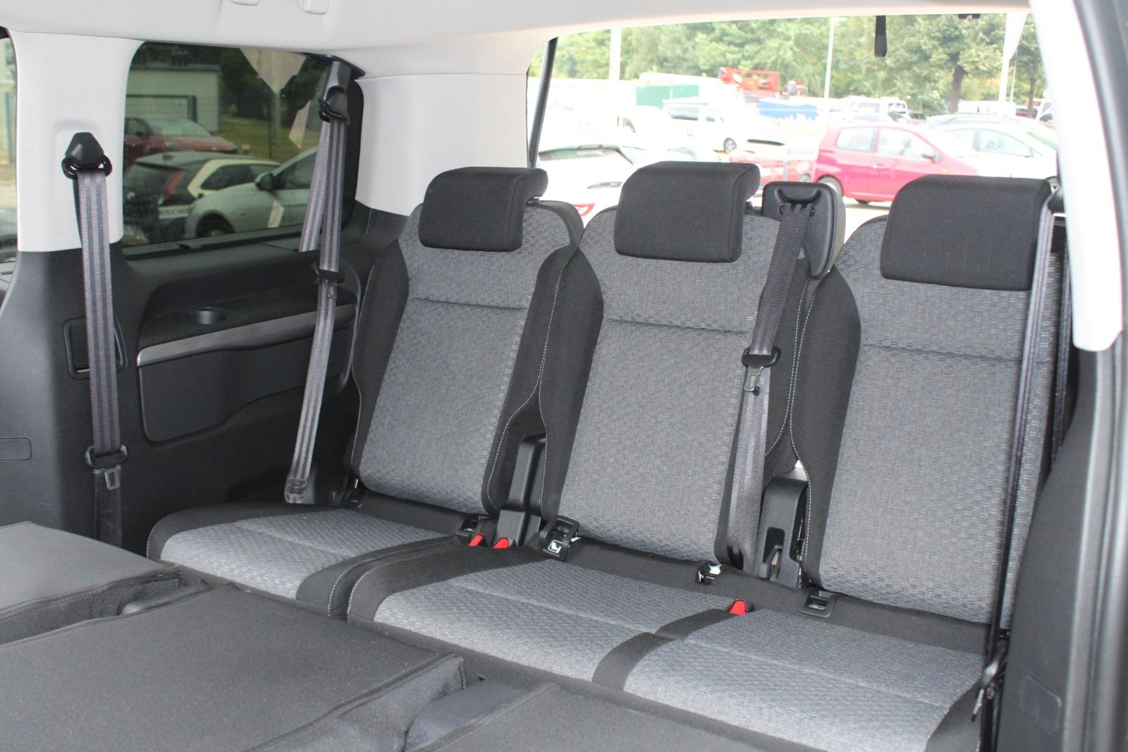 Toyota Proace Verso L1 Team D*LED*PDC*KAMERA*8-SITZER*