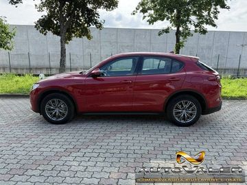 Alfa-Romeo Stelvio - 6