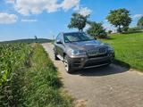 BMW X5 xDrive40d - Gute Ausstattung - BMW X5 aus 2012 mit Diesel-Antrieb