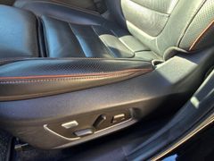 Fahrzeugabbildung Koleos Initiale Paris 4x4 2.0 BLUE dCi 185 FAP G