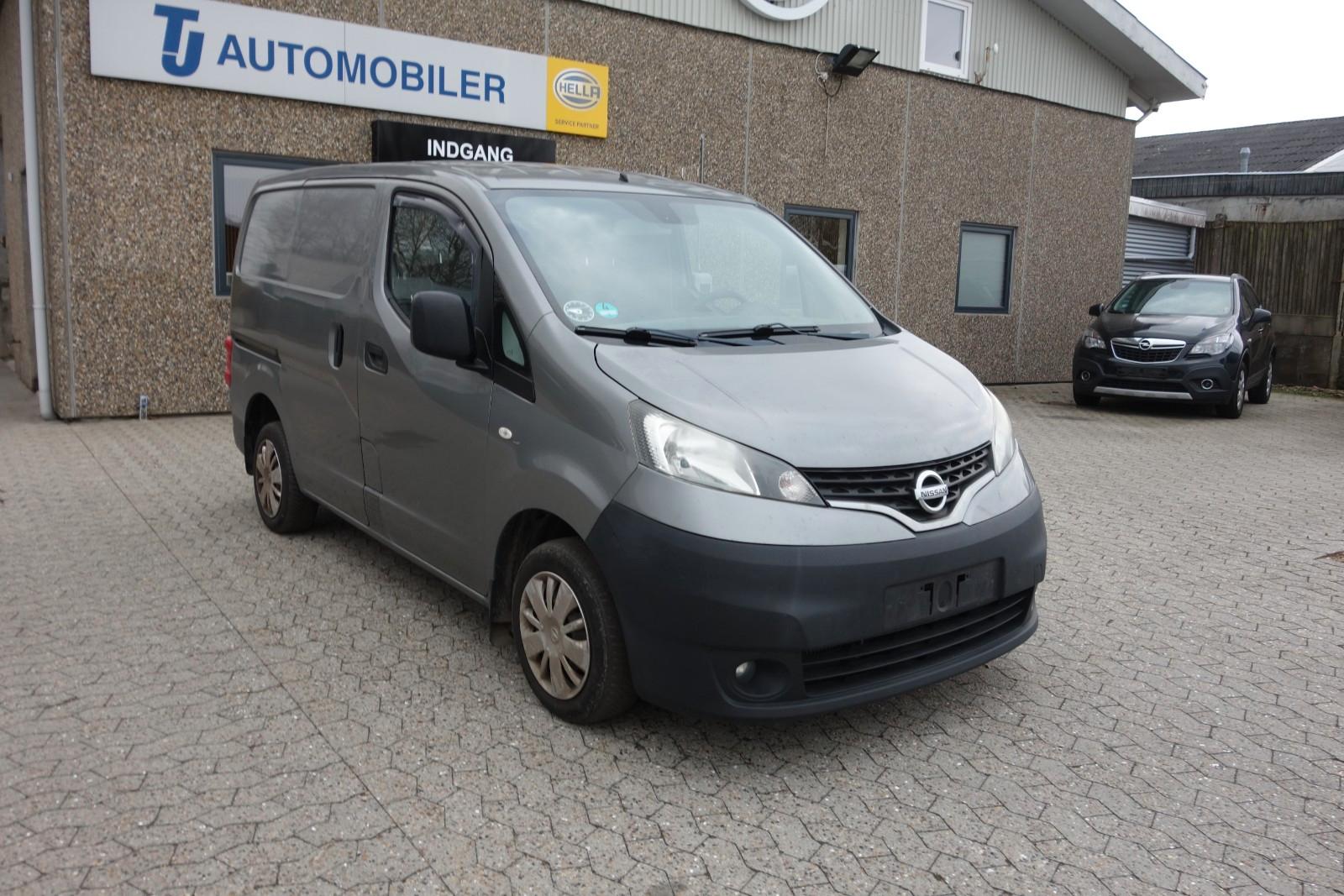 Nissan NV200