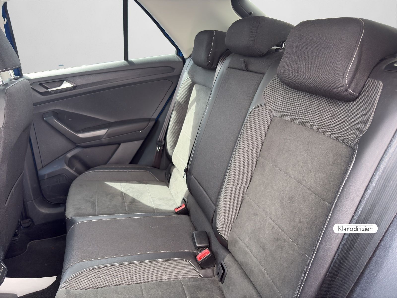 Volkswagen T-Roc - Bild 15