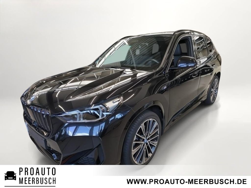 Image of BMW iX1