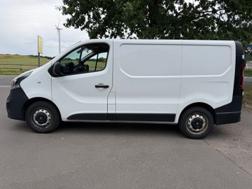 Opel Vivaro - 2