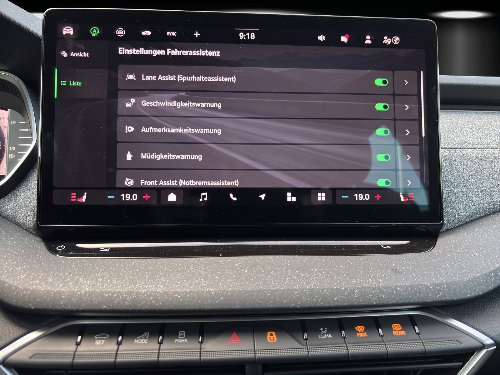 Fahrzeugabbildung SKODA Octavia Combi Tour 1,5 TSI 110 kW
