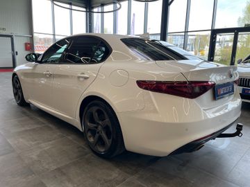 Alfa Romeo Giulia 2,2 JTDM Executive *BI-XENON*ACC*AHK*LED*