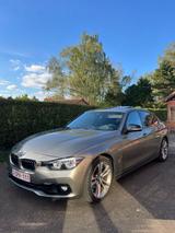 BMW 330e iPerformance Luxury Line Luxury Line - mit Hybrid-Antrieb: Beige, Sportsitze, Limousine