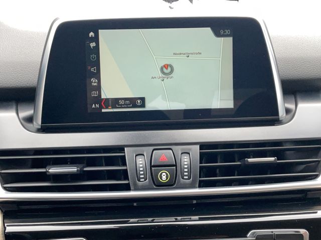 BMW 216 d Active Tourer 216 d Automatik*NAVI*LED*PDC