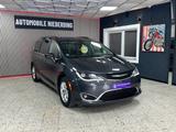 Chrysler Pacifica 3.6 V6 / Kamera / 8 Sitzer / TÜV NEU - gebrauchte Chrysler Van