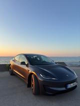 Tesla Model 3 in 0 - 100 aka Performance