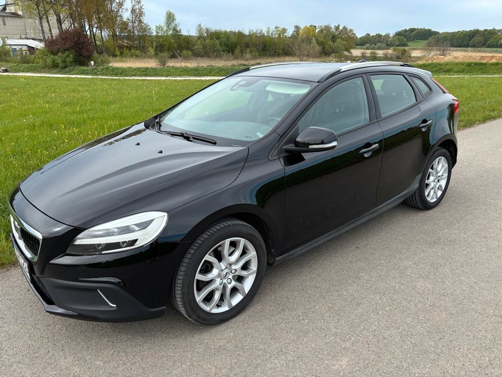 Image of Volvo V40 Cross Country