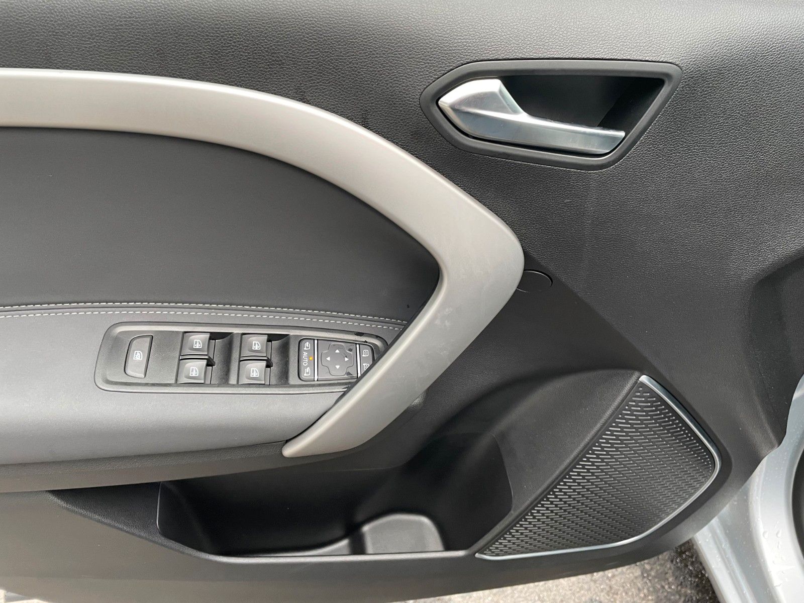 Fahrzeugabbildung Mercedes-Benz T 180 d Progressive Edition Kamera LED MBUX SHZ