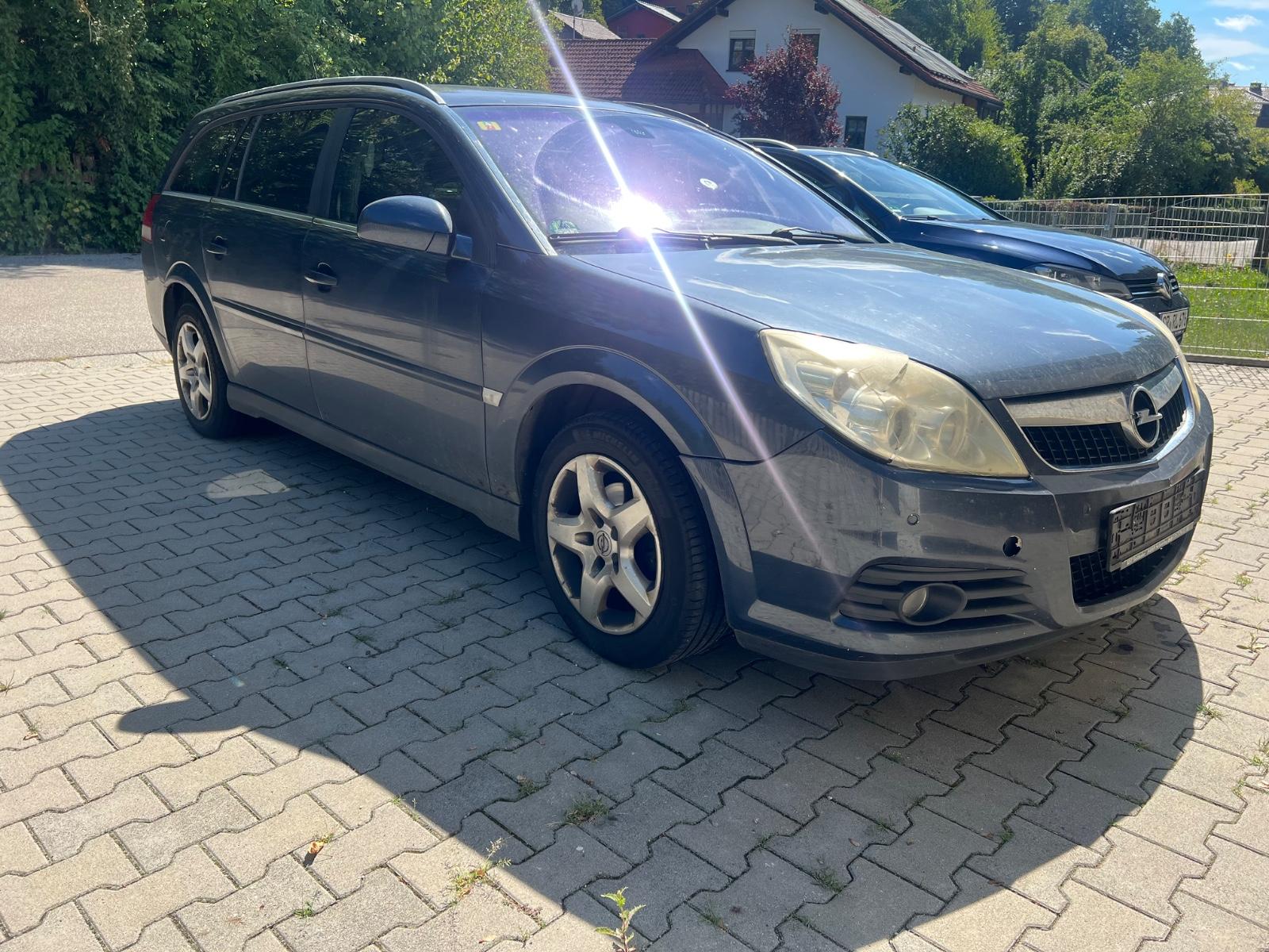 Opel Vectra 2008 — interior