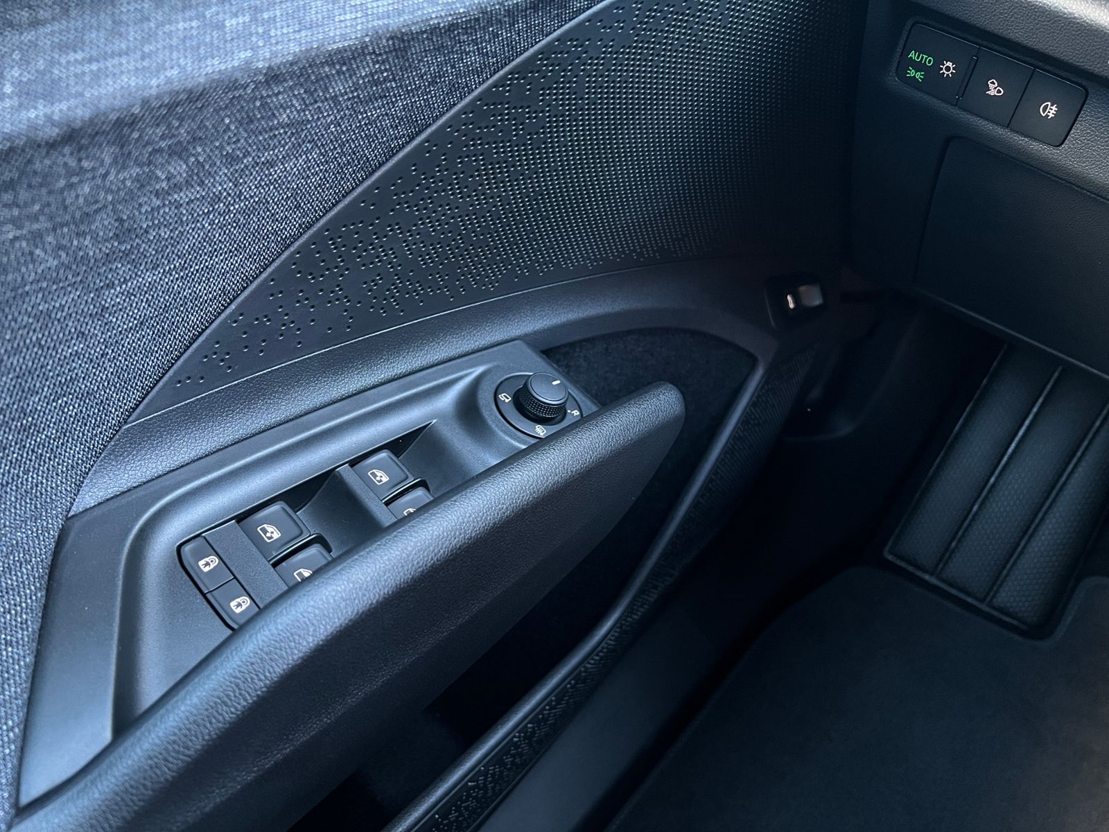 Fahrzeugabbildung SKODA Elroq 85 *Wärmepumpe,KESSY,21"LM-Felge*