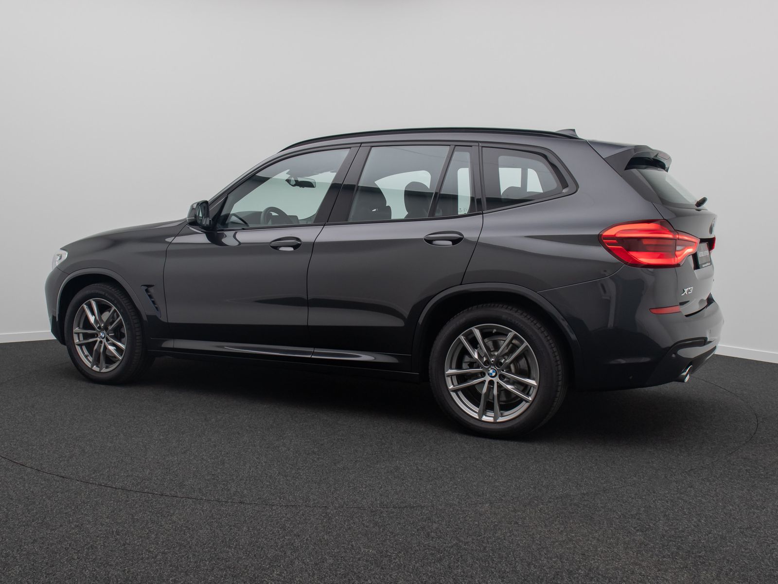 Fahrzeugabbildung BMW X3 xD20d M Sport Alarm HiFi GeschwindigRe 19Zoll